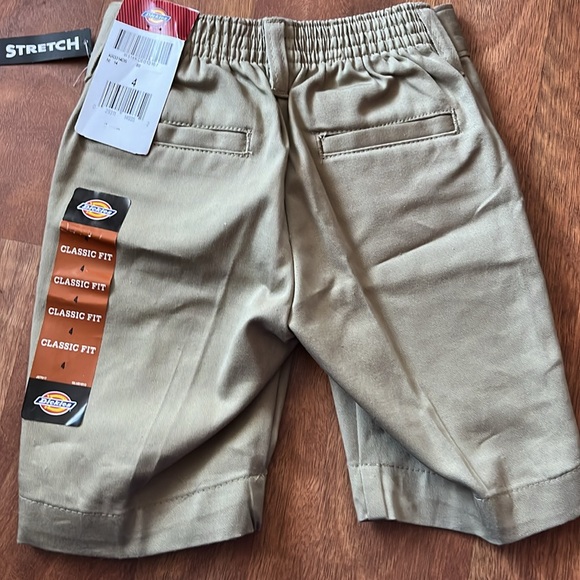 New dickies classic fit khaki shorts - Picture 8 of 13